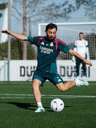 كيفية مشاهدة مباراة ريال مدريد وإشبيلية في الدوري الإسباني.. الموعد والقنوات الناقلة