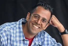 Simon Singh (1964-?), tác giả cuốn sách, là tiến sĩ vật lý người Anh gốc Ấn Độ. Ông là một nhà khoa học tài năng và đã từng có nhiều đóng góp đáng ... - singh-simon