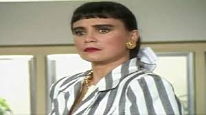 'Rainha da Sucata': Maria do Carmo se choca ao descobrir segredo de Laurinha