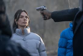 Isis Valverde disputa como ‘pior coadjuvante’ em prêmio de Hollywood