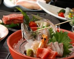 六峰舘の会席料理の画像