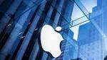 Apple gets sued 370000 people
