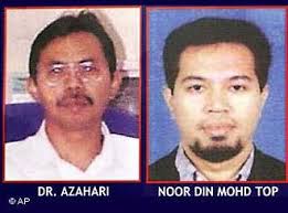 Azahari <b>bin Husin</b> (left) dan Noordin M. Top (kanan) diduga mendalangi <b>...</b> - 0,,1324304_4,00