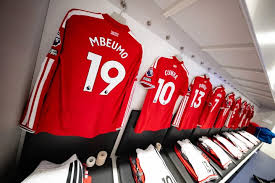 Carrick names team for Everton encounter — Official Manchester United Website