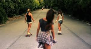 Resultado de imagem para andar de skate com os amigos tumblr