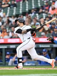 Tigers-Royals game delayed by ump's apparent illness, more rain