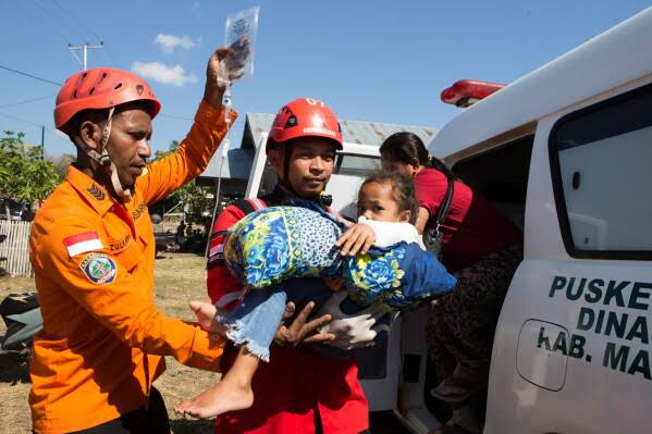 Thousands displaced after deadly earthquake in Indonesia; children face lingering psychological impacts as aid efforts continue.
