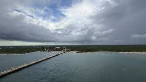 Damage to Mexican pier forces Royal Caribbean and NCL ship to skip visits
