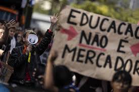 Tarcísio diz que USP tem dinheiro, reivindicações de alunos são justas e greve 'é assunto da reitoria'
