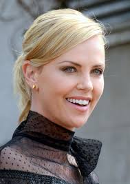 Résultat de recherche d'images pour "monster charlize theron"