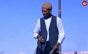 عکس| سفر زمان؛ مرد گاریچی در خیابانی در حومۀ اصفهان؛ سال 40|فرادید