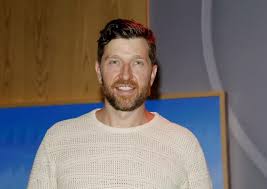 Brett Eldredge Is Married! Who Is His Bride?