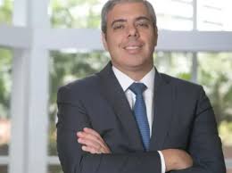 CEO do Itaú posa de xerife do caso Master e vira piada na Faria Lima