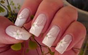 Resultado de imagem para unhas para casamento