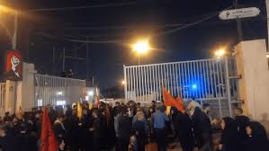 Farsnews | فیلم| حال و هوای درب ورودی مصلای تهران هنگام اذان صبح