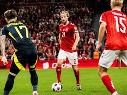 Froholdt e os elogios de Hjulmand: “Estou feliz, mas somos rivais”