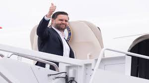 JD Vance Investigating UFOs
