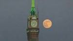 البدر العملاق يطل على المملكة