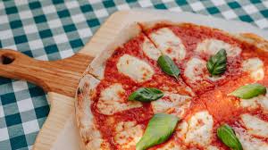 Día Mundial de la Pizza: ¿quién la creó primero? Nápoles, el tomate que la transformó y el mito