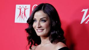 Dayanara Torres: De Miss Universo a Comentarista de Lujo en 2025