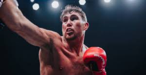 Tom Aspinall Breaks Down Chimaev vs. Strickland and Gives His Verdict on the Title Fight