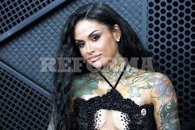 Famosos en los Grammy critican política migratoria de Trump