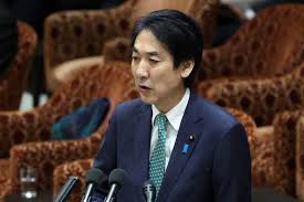 Japan’s Kiuchi Says Government Isn’t Pushing for Low Rates