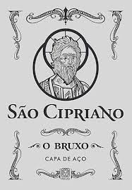 Resultado de imagem para antigo e gigante livro de sao cipriano capa preta