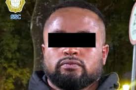 Cae uno por robo en tienda departamental en BJ