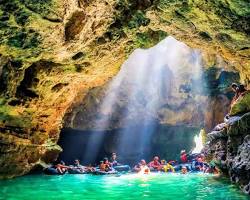 Gambar Sungai bawah tanah Gua Pindul