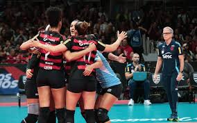 Flamengo vence Praia Clube e confirma liderança na Superliga Feminina