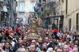 PROCESSIONE DEL SANTO MARTIRE E PATRONO GENNARO