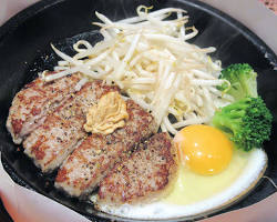 ペッパーランチ 100％ビーフハンバーグ目玉焼き付の画像