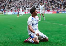 Sobrevivência em jogo: Fortaleza vence com drama, encurta distância e alimenta esperança