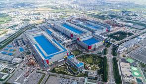 Samsung Elec, SK Group seal $950 bln deals as South Korea hosts AI powers