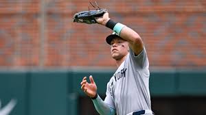 Aaron Judge Returns to Right Field but Faces Questions on His Throwing Arm