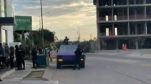 Privan de la libertad a la tiktoker Nicholete en Isla Musala, Culiacán