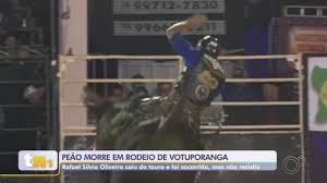 Peão morre após ser pisoteado no peito por touro no rodeio de Votuporanga