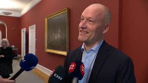 - Vi har det alle sådan, at vi snart skal have en regering, siger Dragsted