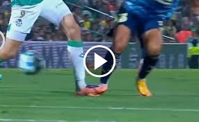 ¿Robo al América? El fuerte pisotón a Rodrigo Dourado contra Santos que no se sancionó