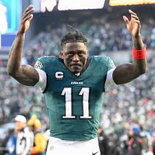 Should the Patriots pursue an A.J. Brown trade?