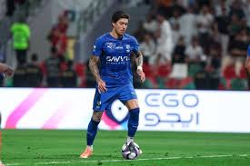 تصرف صادم من نونيز بعد استبداله خلال مباراة الهلال والفتح