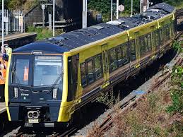 Merseyside Travel Alert: Merseyrail Issues & Grand National Security Measures