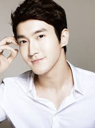 Hasil gambar untuk choi siwon