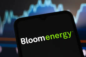 Bloom Energy Plunges 35%: Is the Market Overreacting or Is the 'Big Lie' Unraveling? What Investors Need to Know About the Selloff and Supply Chain Risks