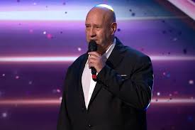 Visurile se împlinesc la Românii au talent 2026: Danny Budiski a primit Golden Buzz pentru o interpretare emoționantă