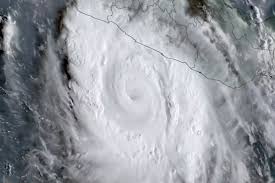 Amenaza 'Polo' como huracán a BCS y como tormenta a Sonora