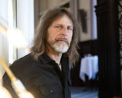 Eeva: Radiojuontaja Jone Nikula lähtee kokoomuksen ehdokkaaksi eduskuntavaaleihin