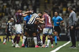 Partido Atl&eacute;tico Mineiro vs Godoy Cruz - Copa Sudamericana 2025 - Momento clave con Hulk celebrando