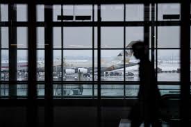 Man Accused of Posing as Airline Pilot for Free Flights